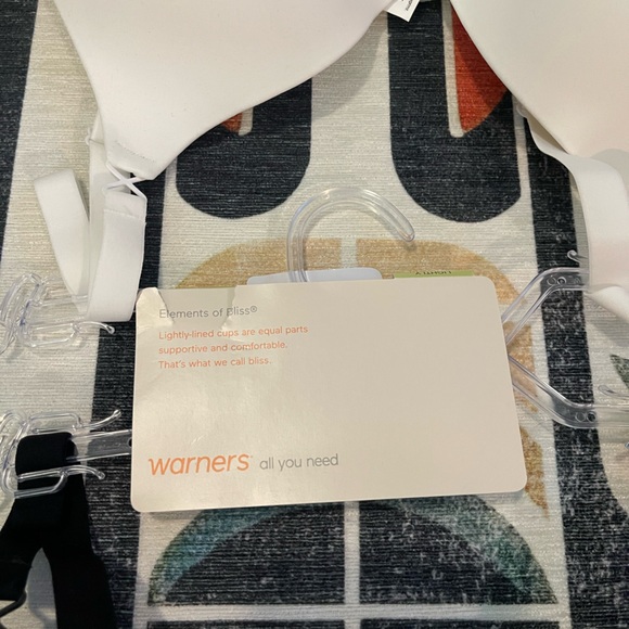 Warner's Black and White Comfort Bra 2Pack - Picture 9 of 9